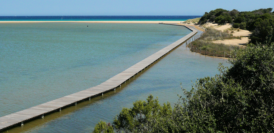 Su Giudeu pond - Pedestrian access to the beach
